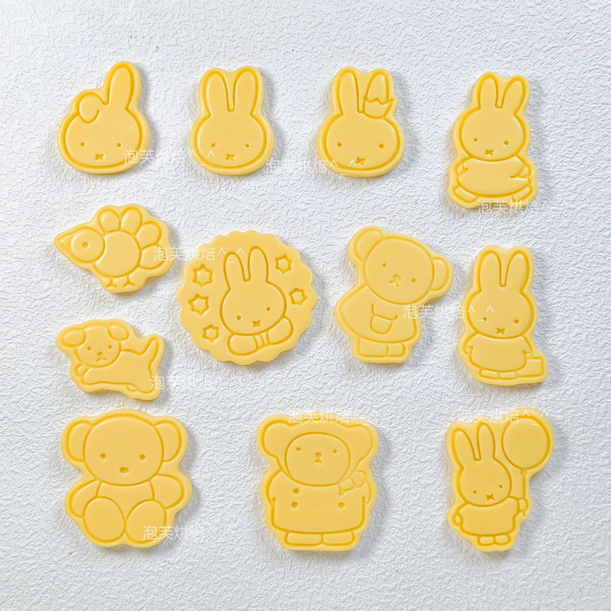 Cute 3D Press Cookie Mold with - Kitchen Handy Gadgets ulasan dan harga
